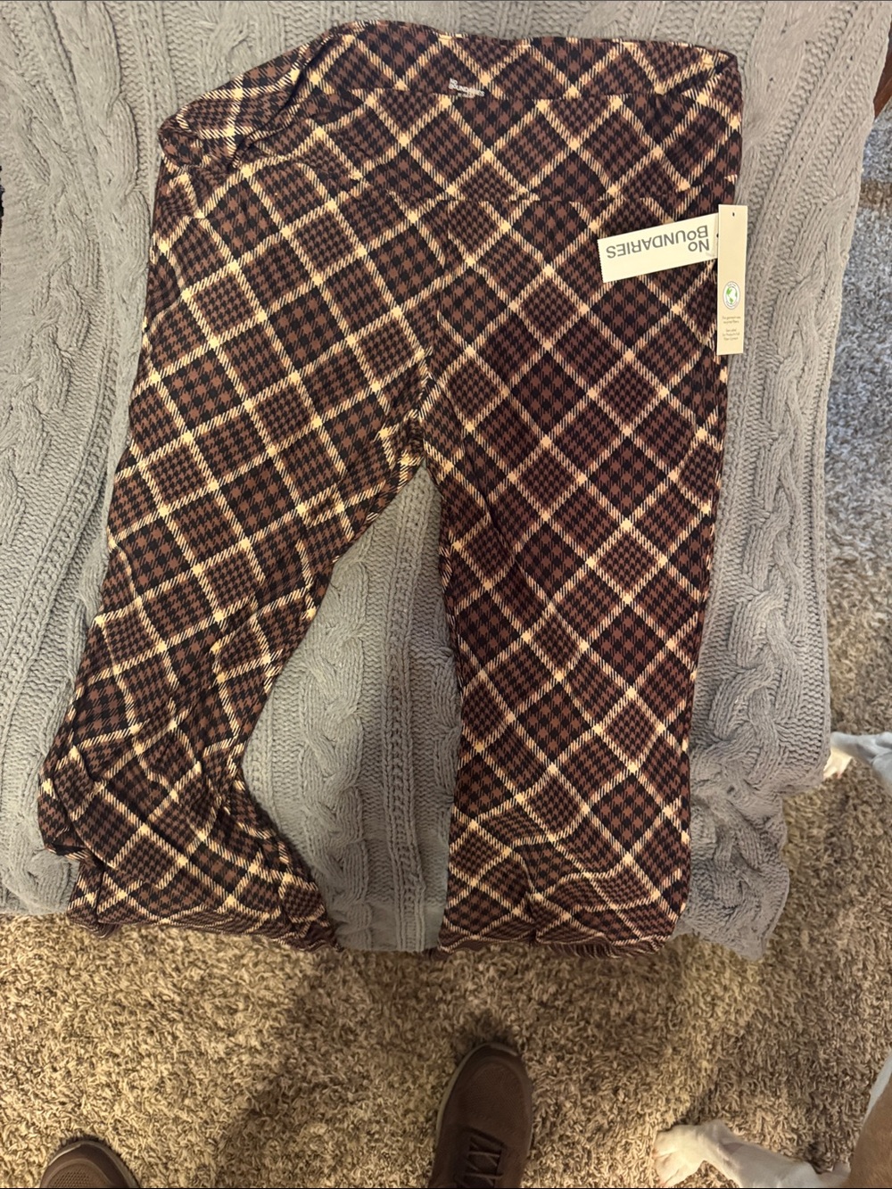 No Boundaries Women’s Plaid Leggings - Brown Plaid Size XL. NWTs